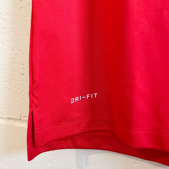 Nike Golf Shirt - Picture 4 of 5